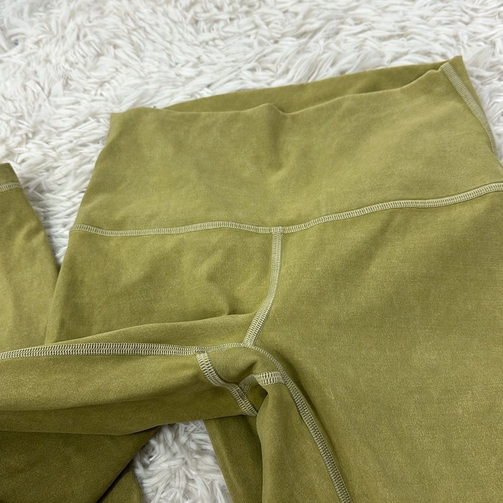 Lululemon Wunder Under High-Rise Tight *Snow Washed 28" Washed Grape Leaf - Picture 2 of 4